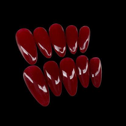 CRIMSON GLOW - Velvet Nail Studio